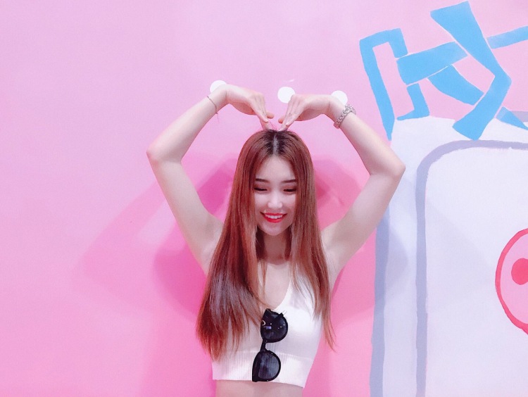 多么哇塞的姑娘💋-广西壮族自治区·柳州市·柳南区--接寄拍，会化妆，拍照摄影，P图等后期