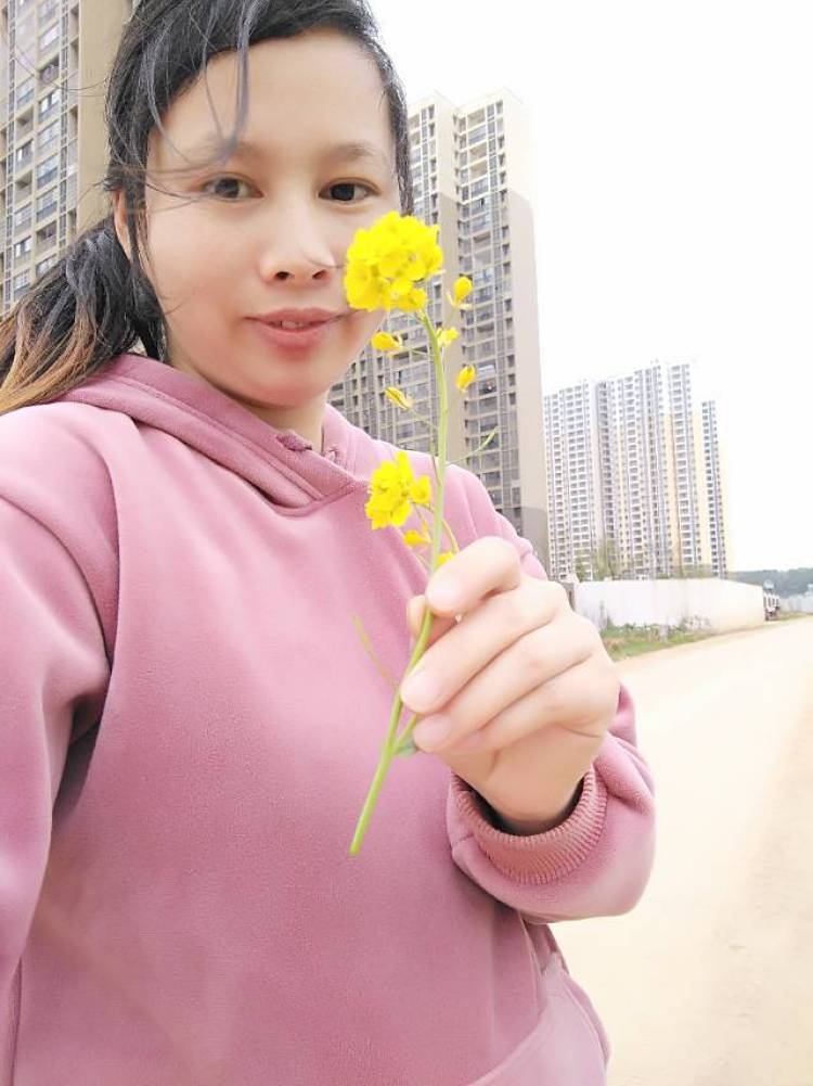 🍀 🍀 刺猬的优雅-湖北省·黄冈市·浠水县--爱拍照,会修图,各种风格都可以驾驭 复古风 港风 ins 小清新 冷淡风 温柔风 软妹风等等都可以 短视频 寄拍 买家秀等等 后期什么的也都会诚信合作