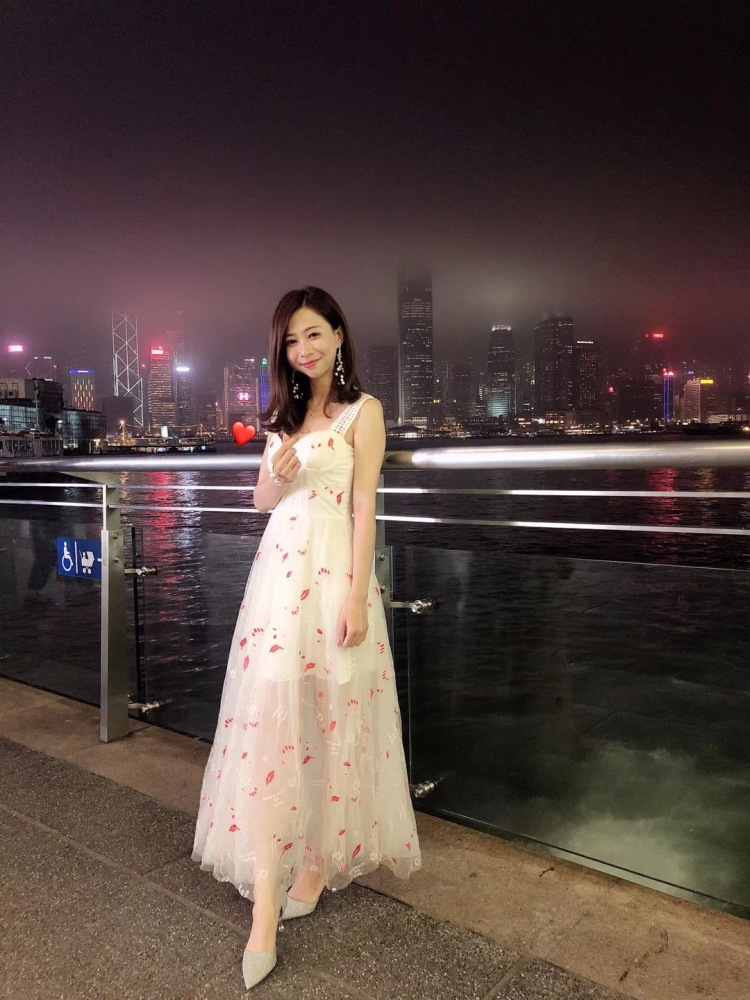 🌟 Alice💛 LSY-广东省·深圳市·宝安区--买家秀，网拍模特，可寄拍，港风，ins风，任何风格都可以，擅长搭配和化妆，短视频拍摄，直播主播，会编辑照片，会剪片制作短视频