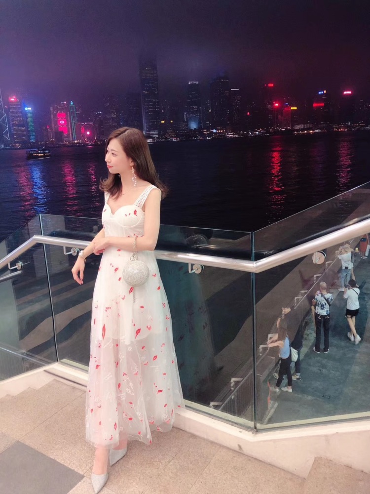 🌟 Alice💛 LSY-广东省·深圳市·宝安区--买家秀,网拍模特,可寄拍,港风,ins风,任何风格都可以,擅长搭配和化妆,短视频拍摄,直播主播,会编辑照片,会剪片制作短视频