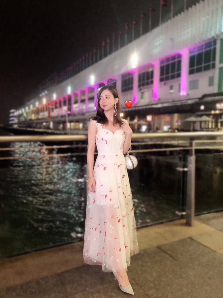 🌟 Alice💛 LSY-广东省·深圳市·宝安区--买家秀,网拍模特,可寄拍,港风,ins风,任何风格都可以,擅长搭配和化妆,短视频拍摄,直播主播,会编辑照片,会剪片制作短视频