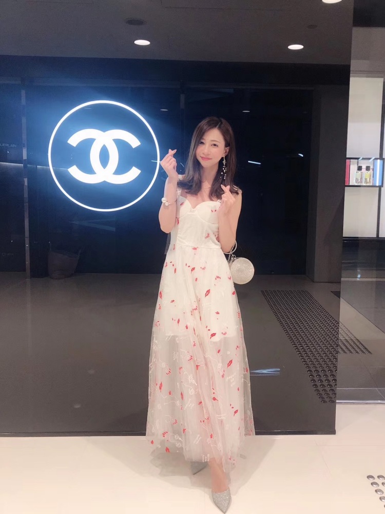 🌟 Alice💛 LSY-广东省·深圳市·宝安区--买家秀,网拍模特,可寄拍,港风,ins风,任何风格都可以,擅长搭配和化妆,街拍,外拍,短视频拍摄,直播主播,会编辑照片,会剪片制作短视频