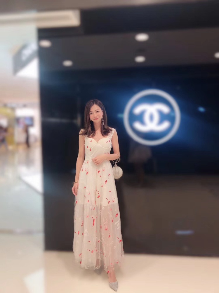 🌟 Alice💛 LSY-广东省·深圳市·宝安区--买家秀,网拍模特,可寄拍,港风,ins风,任何风格都可以,擅长搭配和化妆,街拍,外拍,短视频拍摄,直播主播,会编辑照片,会剪片制作短视频