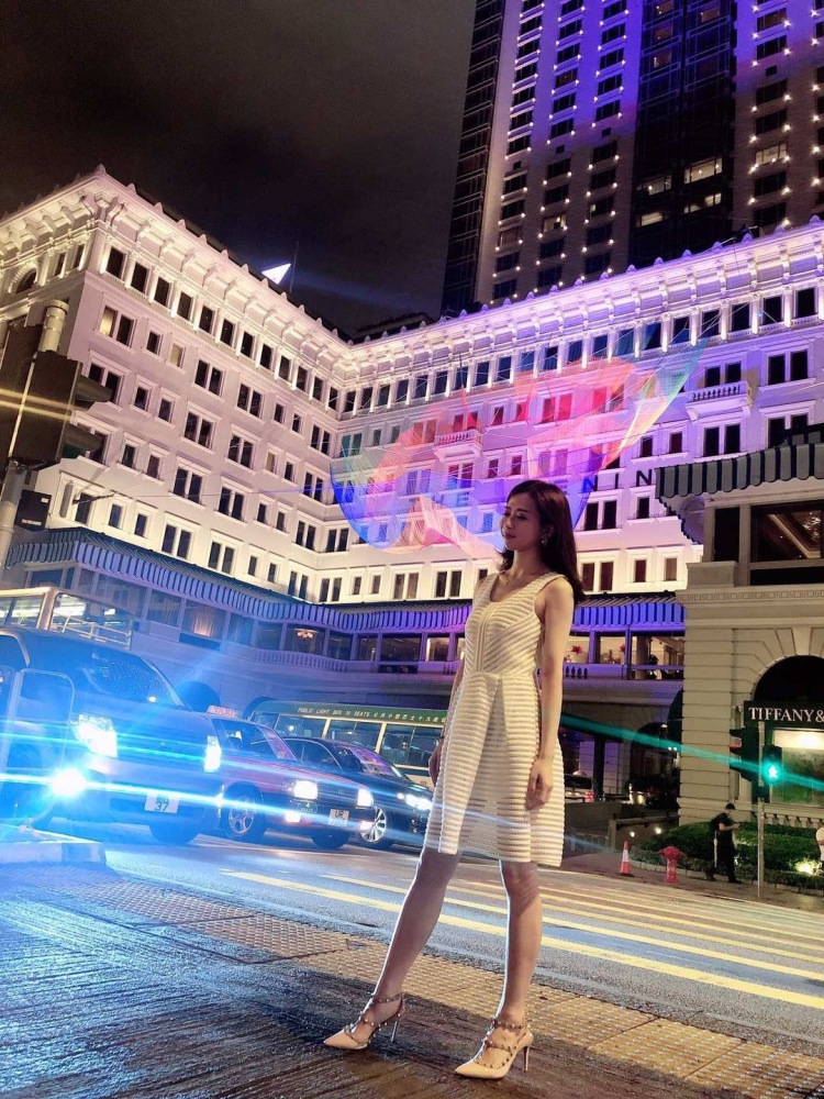 🌟 Alice💛 LSY-广东省·深圳市·宝安区--买家秀,网拍模特,可寄拍,港风,ins风,任何风格都可以,擅长搭配和化妆,街拍,外拍,短视频拍摄,直播主播,会编辑照片,会剪片制作短视频
