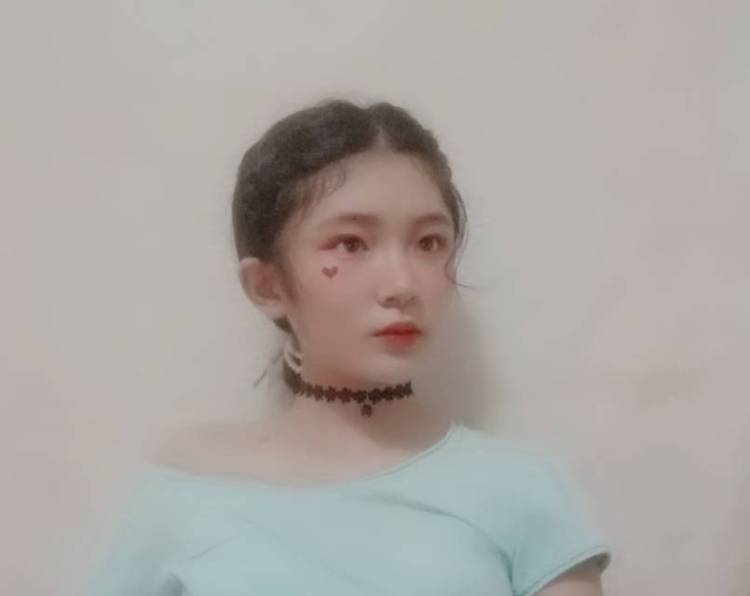 🦄🦄小蕊-安徽省·六安市·霍邱县--汉服,制服,洛丽塔,其他的我都可以,任何风格都可以相信我就对了,寄拍。
