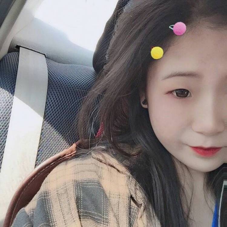 Agoni-黑龙江省·七台河市·茄子河区--可以做网拍,邮寄,会照相,