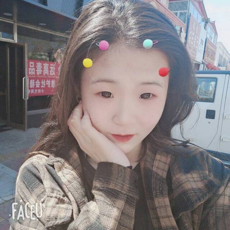 Agoni-黑龙江省·七台河市·茄子河区--可以做网拍，邮寄，会照相，