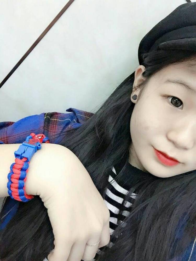 Agoni-黑龙江省·七台河市·茄子河区--可以做网拍,邮寄,会照相,