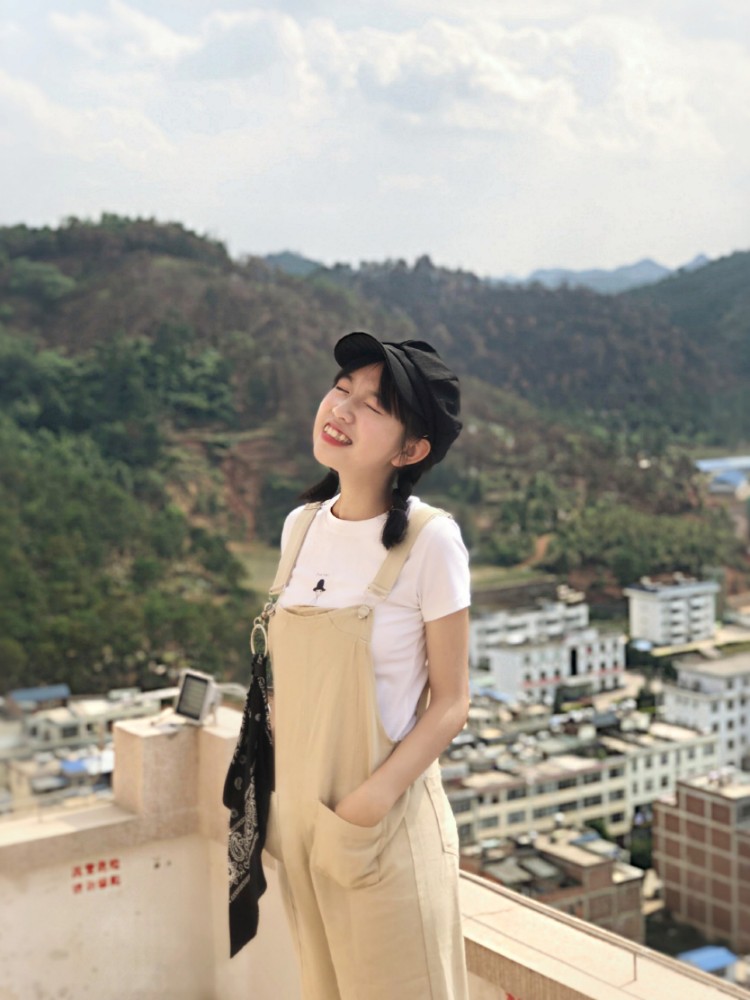 小骄傲-云南省·文山壮族苗族自治州·丘北县--接寄拍
拍照技术好 p图贼溜
周围环境优美 景色宜人