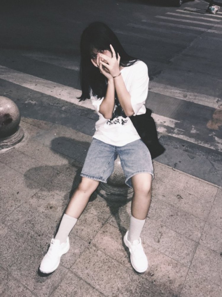 Lorna🇨🇳-广东省·惠州市·惠城区--喜欢网拍想要积累,高163体重105,喜欢摄影,会p图,想要尝试各种类型
