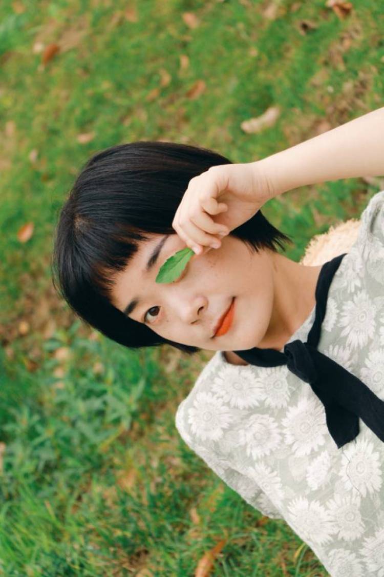 梅子-四川省·成都市·双流区--网拍,寄拍,约拍都可以
如果能够接拍模特就太棒了
因为真的很喜欢很喜欢拍照
每一次拍照都会让我开心好几天
想要尝试每一种风格🌈