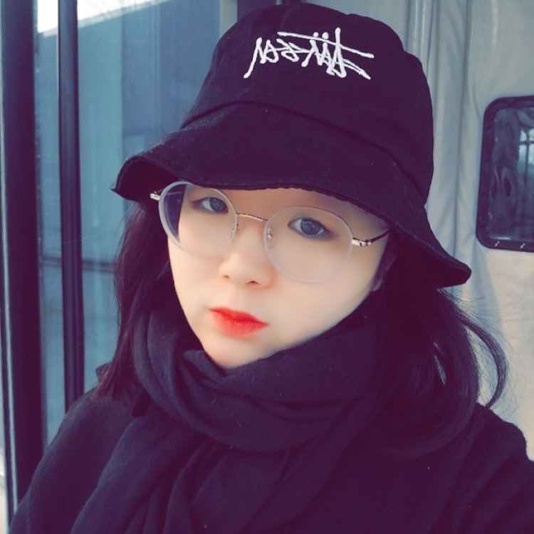 N。-陕西省·西安市·长安区--喜欢拍照,p图,本人有点微胖,可接受饰品、包包、鞋子、帽子等物件拍摄,照片好看、精致修图