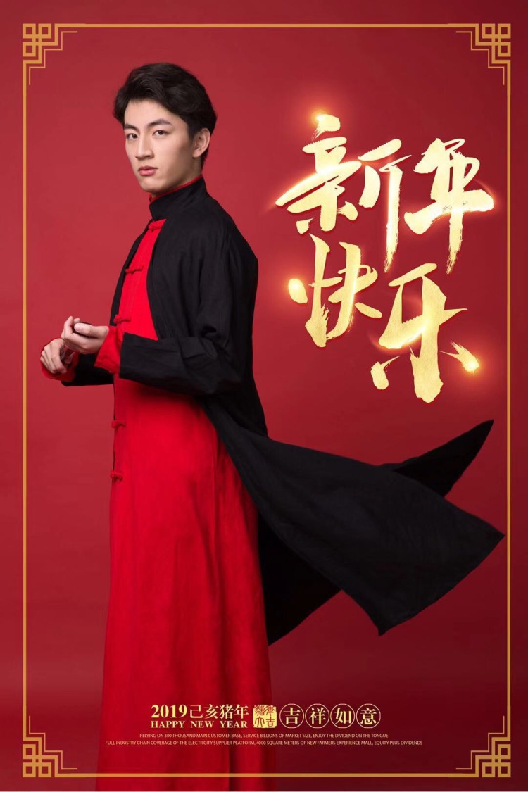 Li Hong Hao-北京市·北京市·海淀区--北京电影学院在读本科生,目前是北京猫头鹰摄影工作室合作模特,喜欢展现,可以接拍各种风格。
