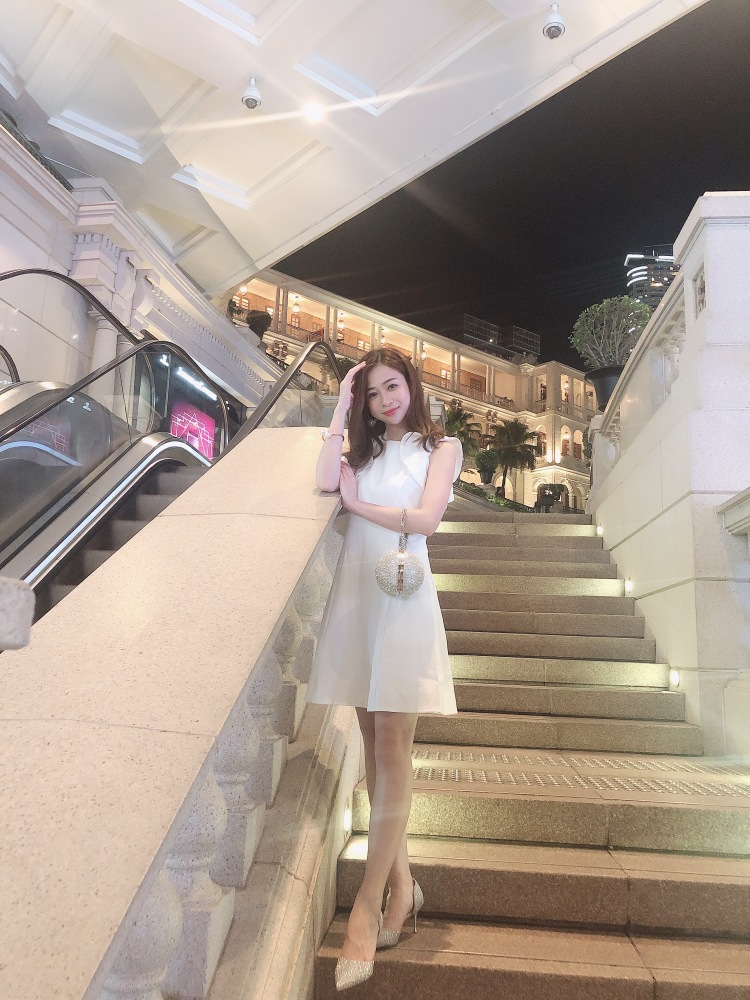 🌟 Alice💛 LSY-广东省·深圳市·宝安区--买家秀,网拍模特,可寄拍,港风,ins风,任何风格都可以,擅长搭配和化妆,街拍,外拍,短视频拍摄,直播主播,会编辑照片,会剪片制作短视频