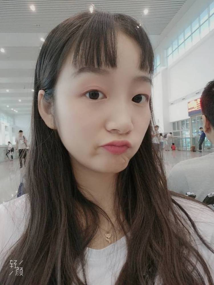 小黄蕉🍌-湖北省·武汉市·武昌区--网拍，可寄拍，求兼职