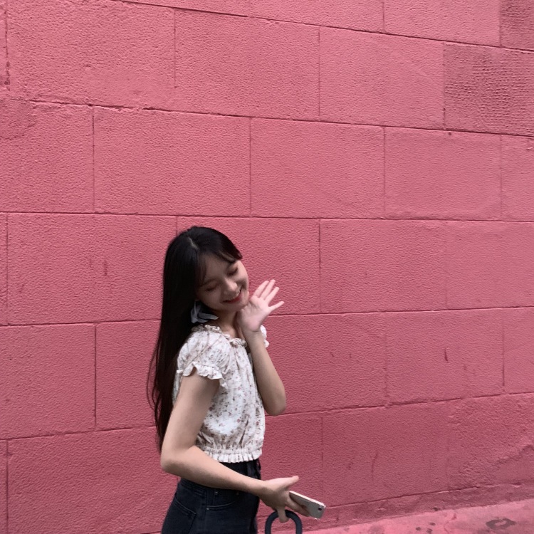 我不吃榴莲-广东省·广州市·海珠区--身高:162 体重:86 皮肤:黄一白 你找我什么风格都可以