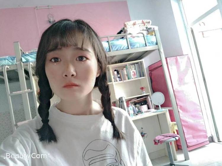 哈哈哈-内蒙古自治区·鄂尔多斯市·东胜区--什么风格都可以驾驭,身高171体重118,可甜可咸 ⁽⁽ଘ( ˊᵕˋ )ଓ⁾⁾ 费用好商量