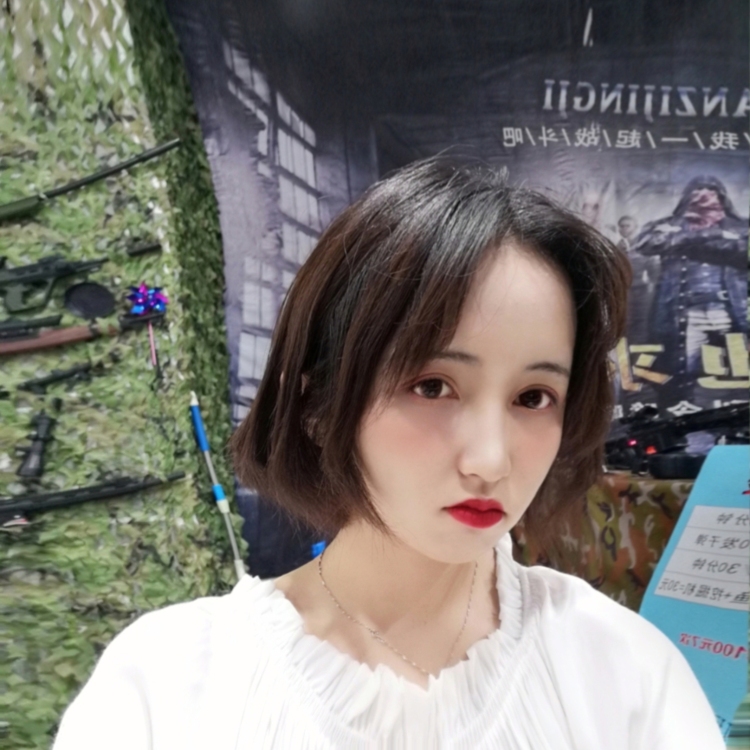 Alexandra-陕西省·咸阳市·泾阳县--16岁可拍各种风格，饰品衣服包包鞋子都可以找我哦