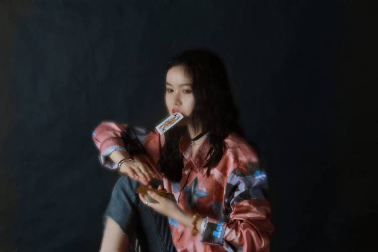 玉钰仔-甘肃省·兰州市·城关区--刚刚开始 可以接网拍 模特等 之前有过网拍经验。