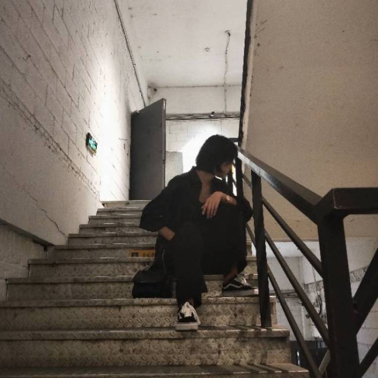 二 茶 _-天津市·天津市·滨海新区--身高175,体重60,偏轻欧美,中性,爱穿男装,喜欢拍照,网拍等可以找我,☺