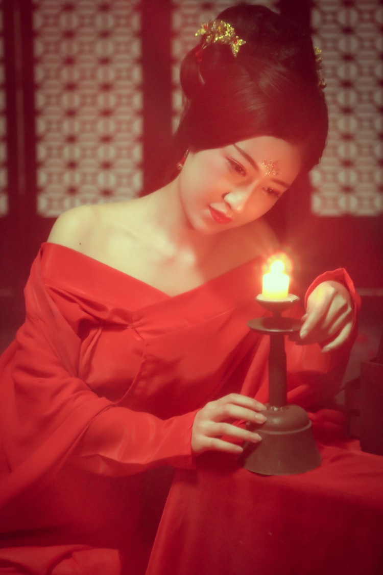Amor-甘肃省·兰州市·西固区--身高176,体重56,淘气值1005;接网拍、买家秀、寄拍。擅长自拍、街拍,擅长p图。会很好的完成网拍任务。