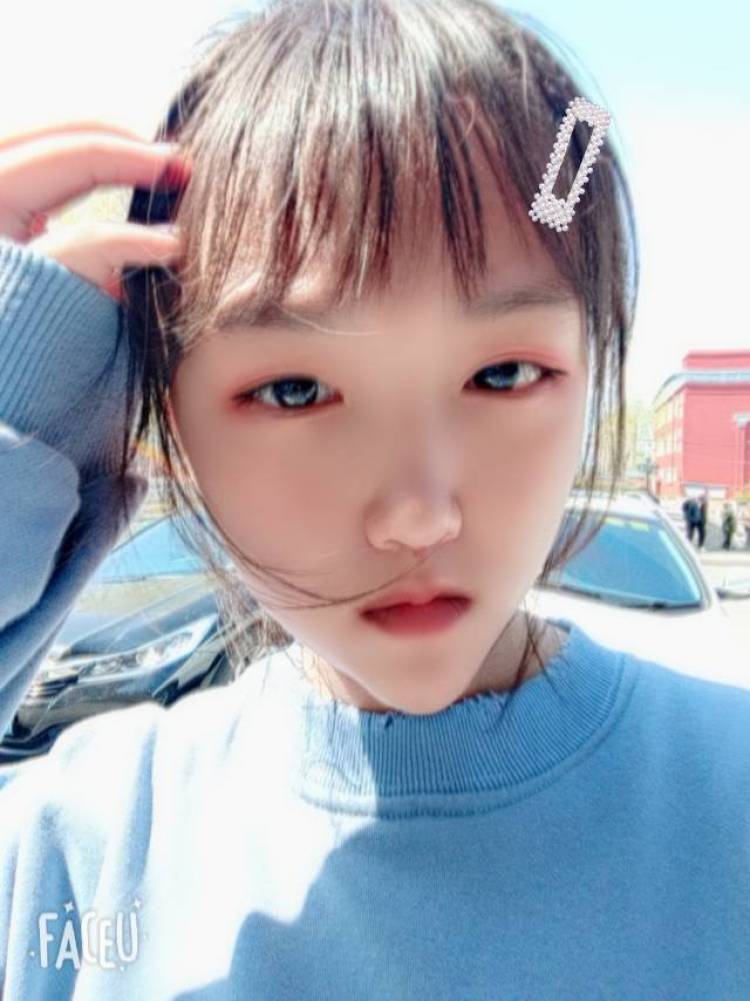 格格在线摘星星-黑龙江省·七台河市·勃利县-快手-接网拍,拍照,视频都可以,什么风格都可以,身高174,体重64KG,爱好穿搭,美食