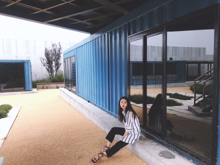 王美丽👸🏻-河北省·秦皇岛市·海港区--第一次知道这个平台,喜欢拍照,会p图,身高165,体重45公斤,有意的联系我,擅长唱歌,有合适工作岗位联系我~大四学生党,有时间~