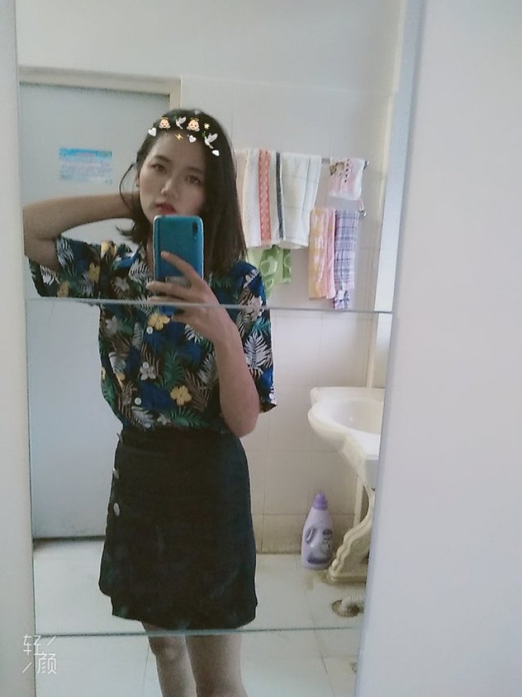 菲菲-云南省·玉溪市·红塔区--身材不错,个子挺高