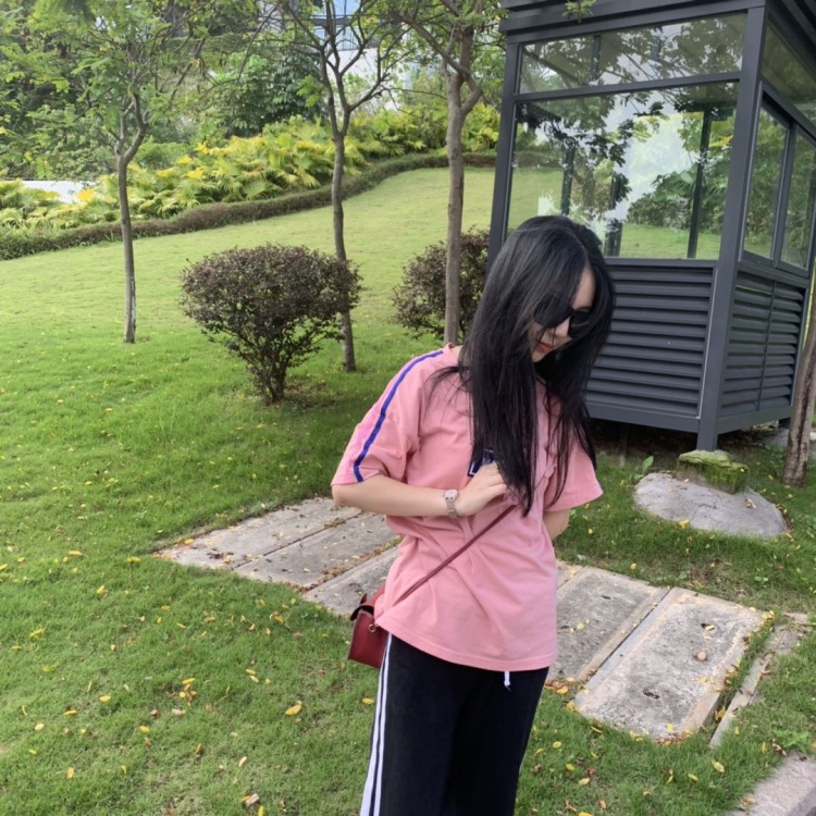 🖤-广东省·潮州市·饶平县--目前脸过敏,不能露脸。过几天就好了。身高160-体重80。什么都好说。啥都接。好说话。啥都听你的