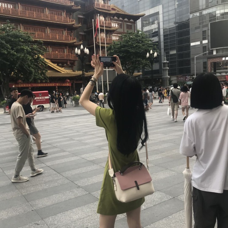 🖤-广东省·潮州市·饶平县--目前脸过敏,不能露脸。过几天就好了。身高160-体重80。什么都好说。啥都接。好说话。啥都听你的