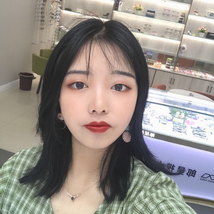 张洁-江苏省·无锡市·滨湖区--想做网拍挣点外快 本人会拍照会p图 身高 160 体重50kg