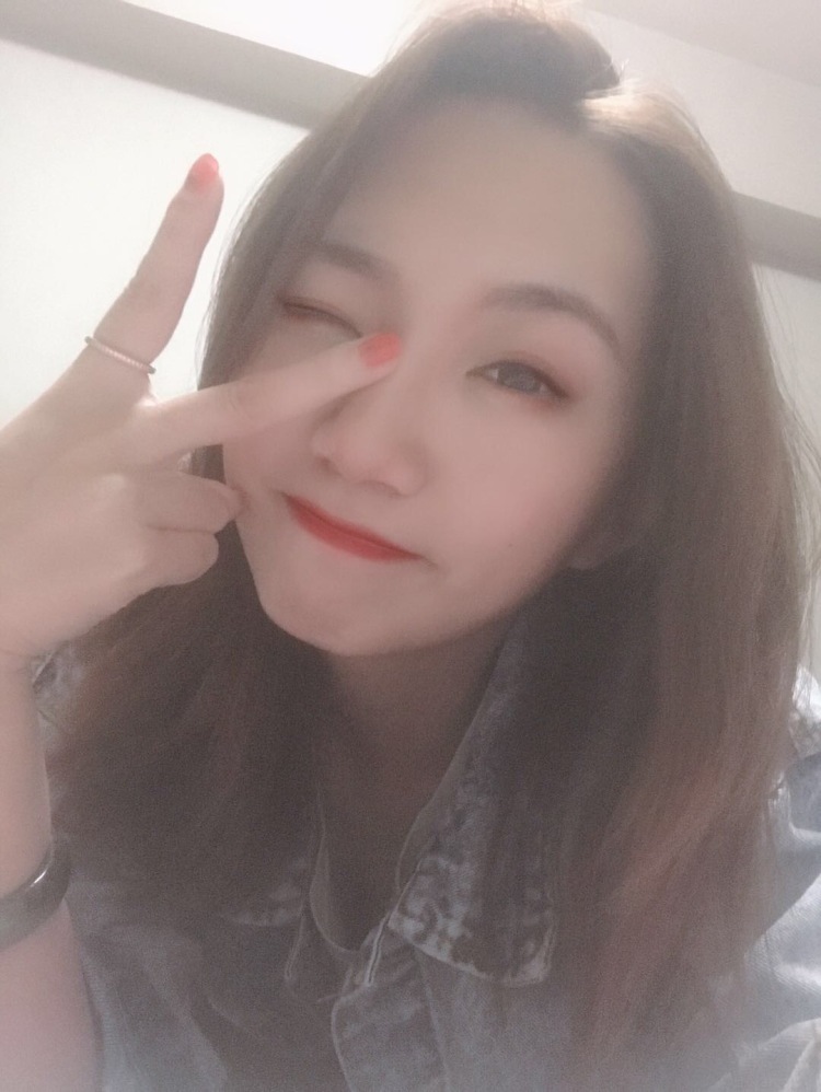 Sunflower🌸-黑龙江省·伊春市·伊春区--新人一枚，网拍，寄拍，会拍照修图，有才艺魔方唱歌