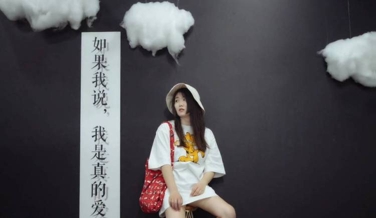 阿商啊-山东省·烟台市·芝罘区-朋友圈-有摄影师,可修图,素人
接拍买家秀,风格多样