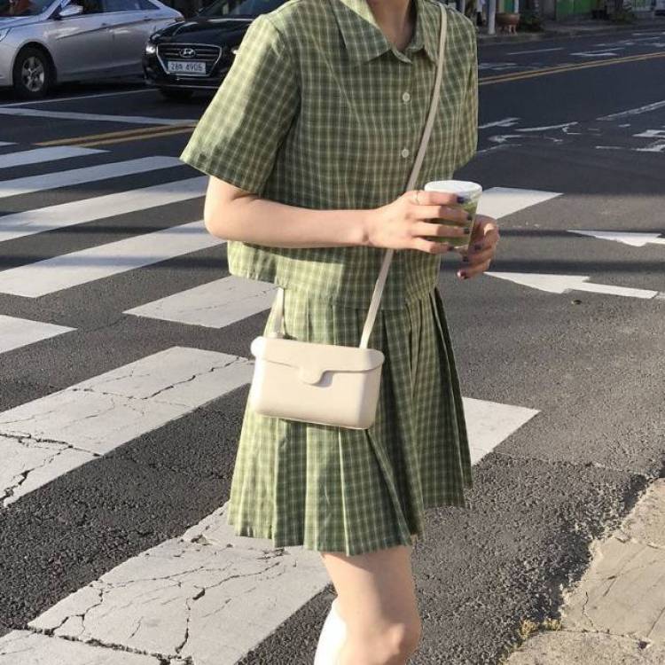 晶晶睡醒辽.-湖北省·武汉市·新洲区--身高168cm 体重49kg
会拍照会p图有耐心
商家不满意可接受重拍.