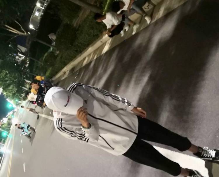 资态-河南省·郑州市·新郑市-快手-新人接网拍,手模也可以