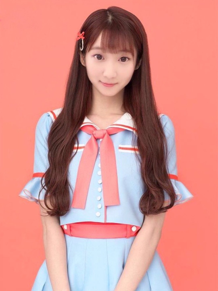 A 💞恋小依💞-广东省·东莞市·麻涌镇-***-身材高挑,能胜任各类衣服,不胖不瘦,爱笑。时间充裕。刚接触这个圈子,诚信的来。