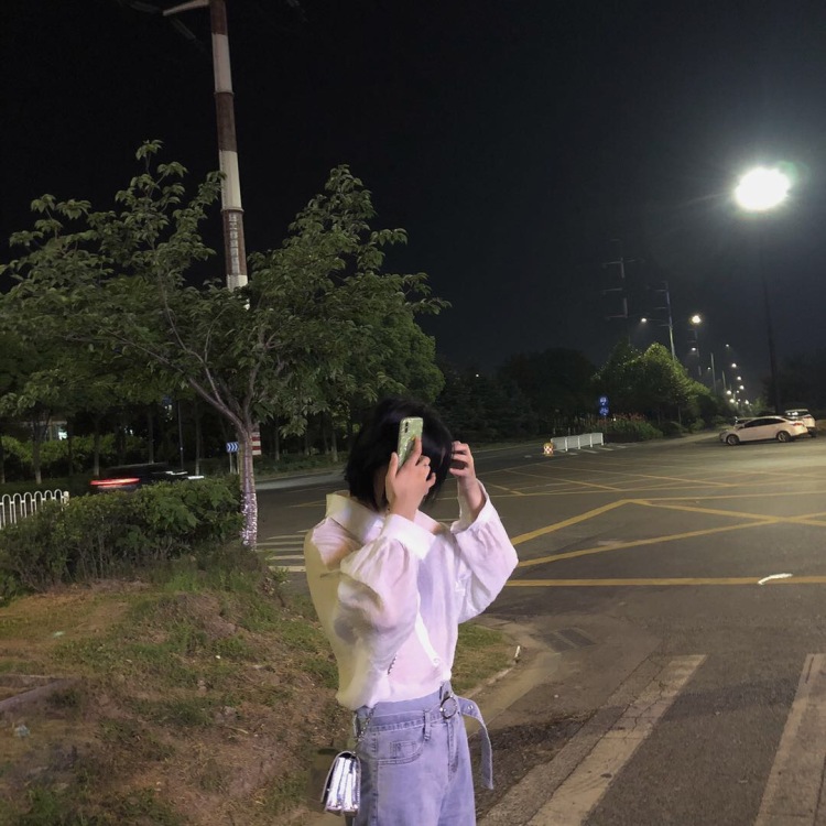 O泡果奶.-浙江省·嘉兴市·秀洲区-快手-接寄拍和买家秀 本人身高1.68体重94会p图可以尝试各种不同风格价格可以商量