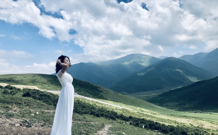 小土豆-内蒙古自治区·乌海市·海南区-抖音，***，朋友圈-新人宝宝，态度认真，特长舞蹈，瑜伽，以下是无修图照片，会p图