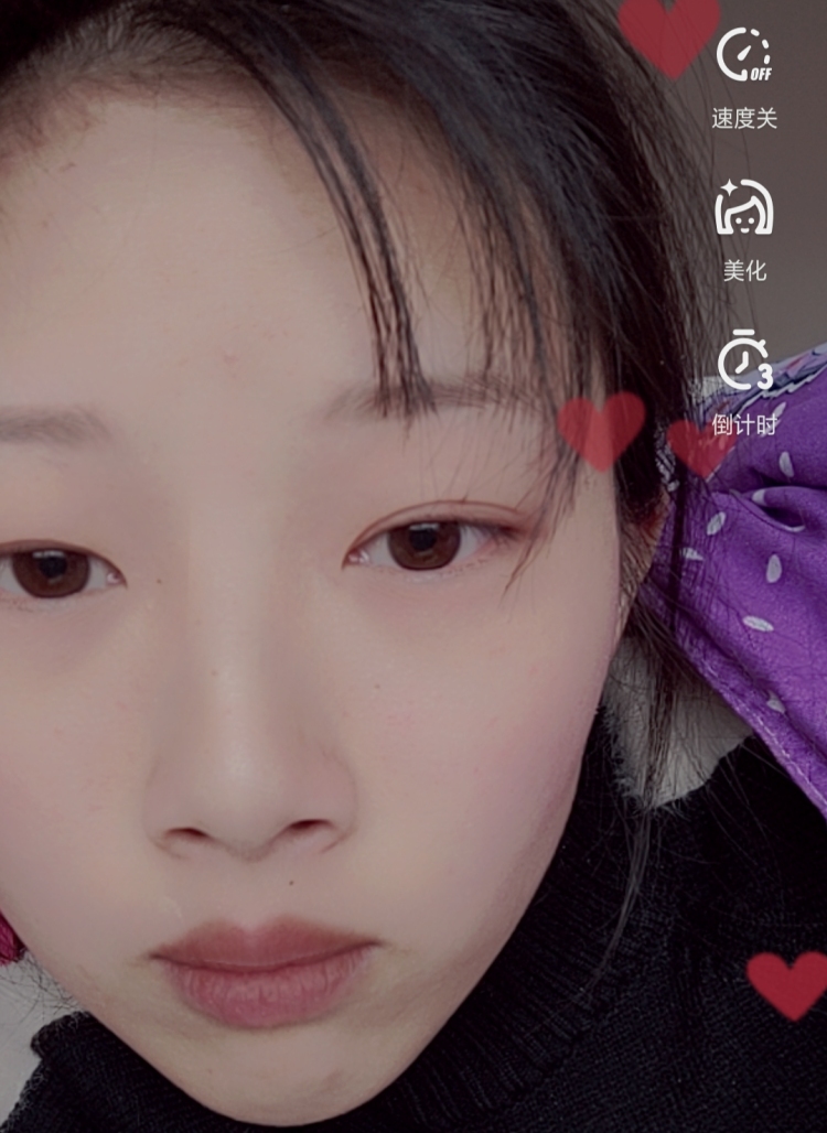 十五-四川省·成都市·青羊区-差不多都有玩，没得粉-接网拍等
会拍照会修图
身高175