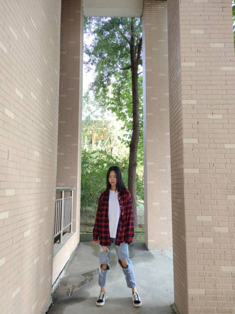 昭昭-山西省·太原市·小店区-快手 抖音 -拍照 跳舞