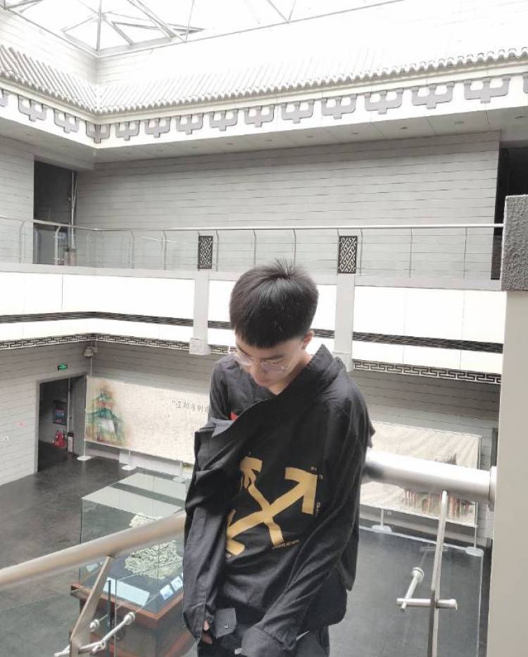 zheweiwei-辽宁省·辽阳市·白塔区-快手 抖音-接寄拍送拍 有经验出图快 靠谱的商家大人联系我