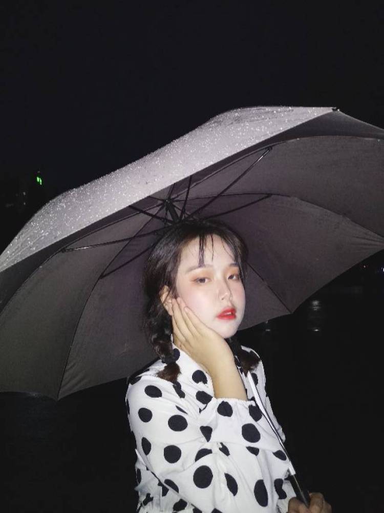 纲手婆婆-河南省·许昌市·禹州市-快手-接寄拍送拍 耳坠 什么的都可以 出图快 各大商家快点联系我我哦~会ps 什么风格都可以驾驭 价钱要求很低的哦