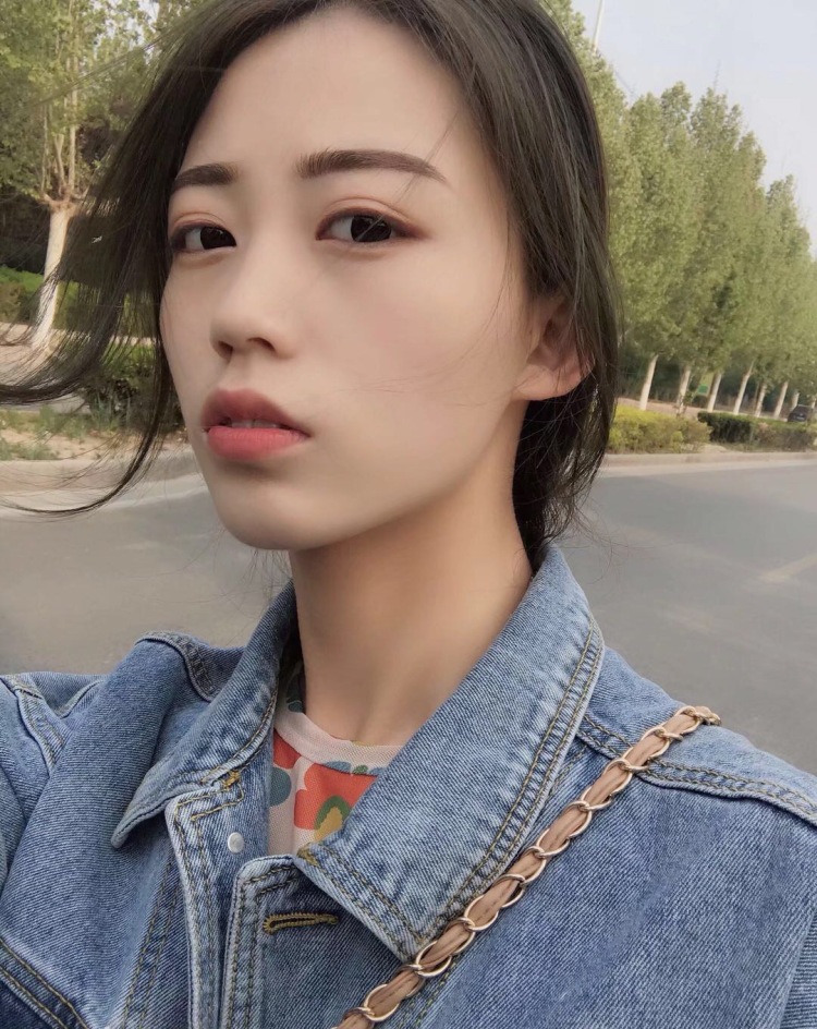 许多年以后-河北省·石家庄市·桥西区-朋友圈-寻找合作商家 身高1.67 体重97 擅长后期p图 拍照风格多异
