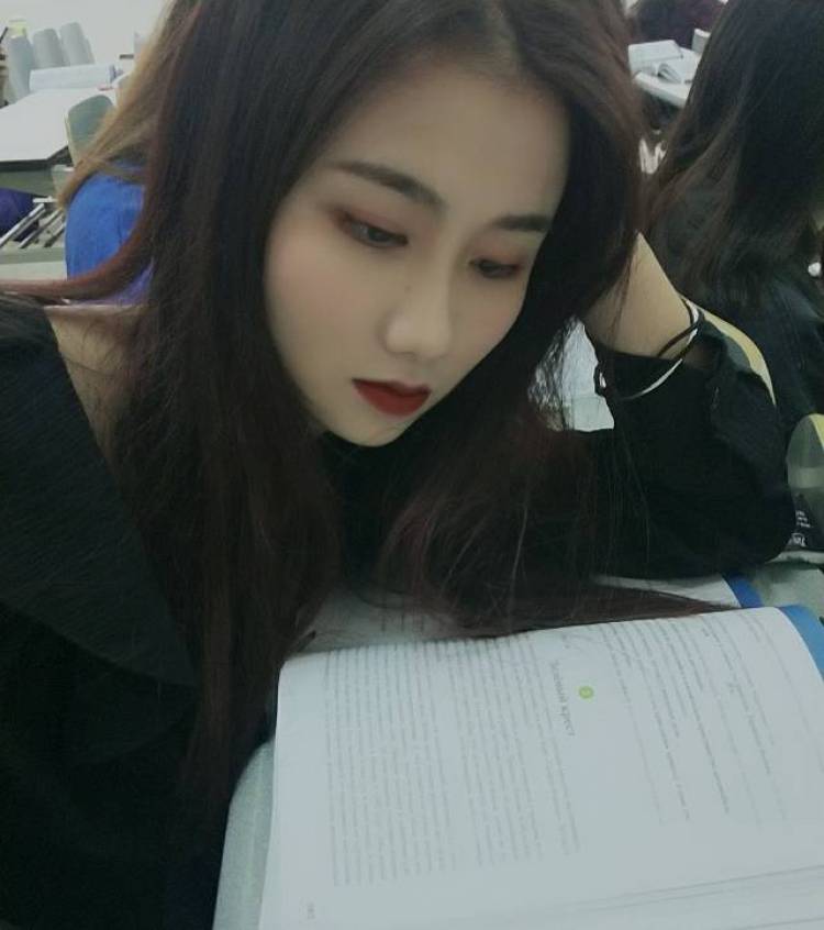  Таня-重庆市·重庆市·渝北区-微博抖音盆友圈***-在读大学学生,平常空闲时间较多,想做点兼职,存点钱旅游。
身高160体重95会p照,基础照片调图
风格比较多变,衣服裙子美瞳彩妆都可以接单哦!