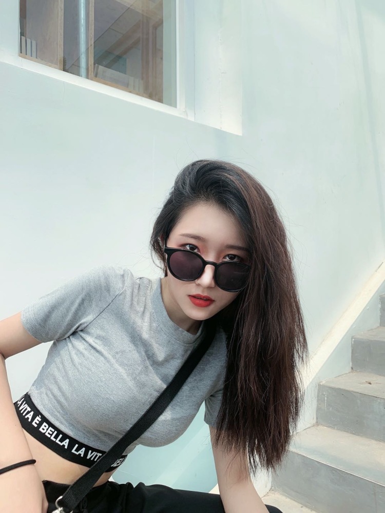 婷子-广东省·广州市·天河区-微博-专业摄影,接买家秀,详情页,附近有创意园,出图快,每天都可出图