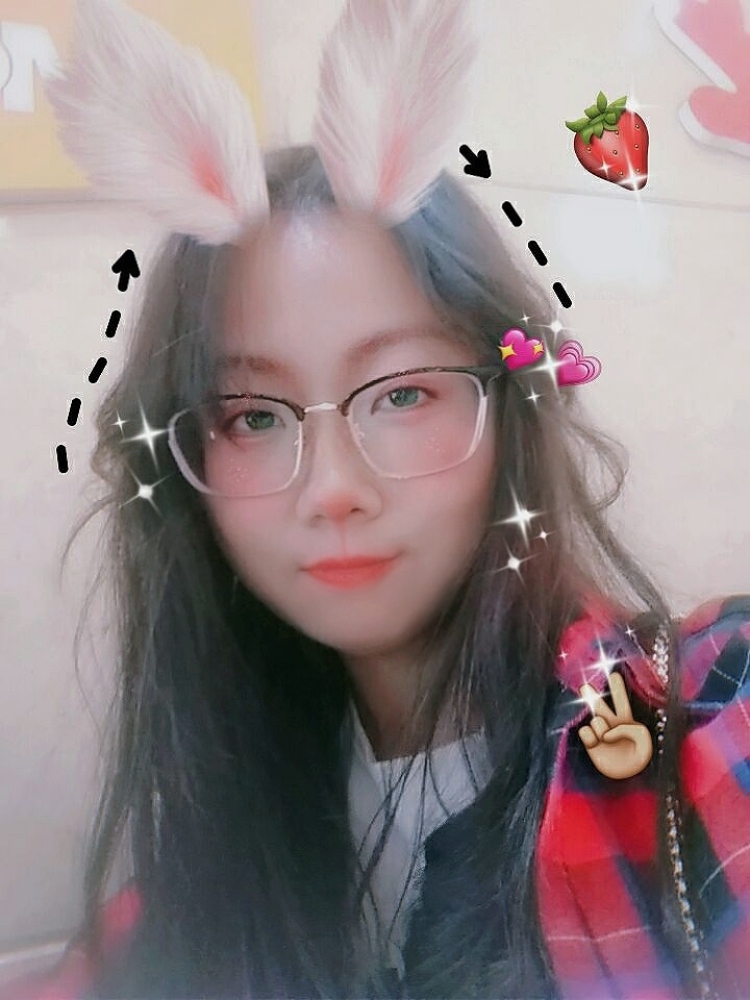 小逗比-内蒙古自治区·呼和浩特市·回民区-朋友圈-人好有耐心，可沟通，会p图，出图快。可接送拍 唇模