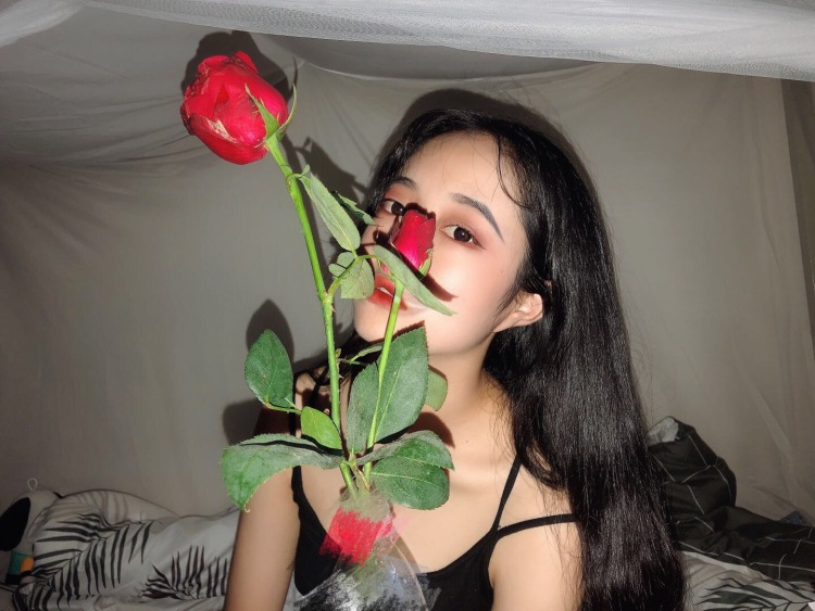 卖女孩的小火柴-云南省·昆明市·晋宁区-抖音 快手QQ微信-身高163cm体重43kg 接受各种各种网拍
在校大学生 自由时间多
