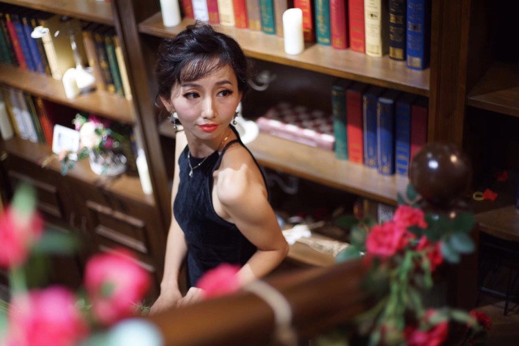 Annie-广东省·广州市·越秀区-***-个人比较爱拍照,可接淘宝买家秀单,妆面单等,广州地区