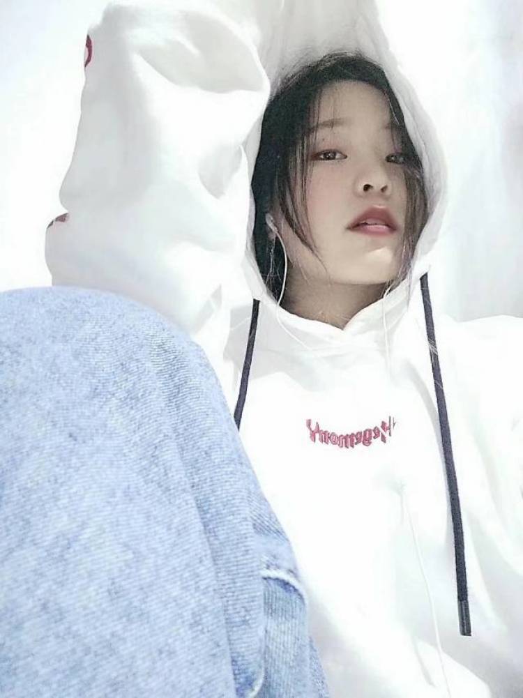 荼靡.白灰里-上海市·上海市·黄浦区-快手-身高170体重124,网拍,寄拍,各种风格都可以