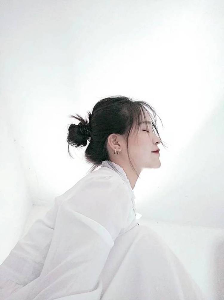荼靡.白灰里-上海市·上海市·黄浦区-快手-身高170体重124,网拍,寄拍,各种风格都可以